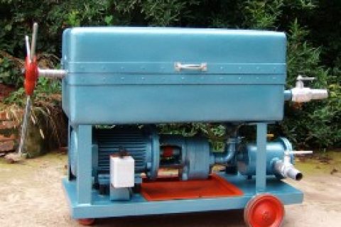 光滑油压力板框滤油机的；ぶ氐